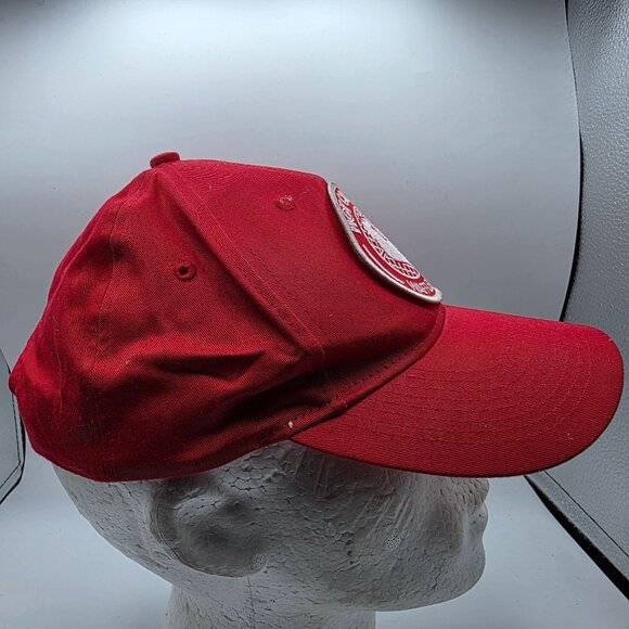 "Hot Chicks Waffles & Co Adults Red Embroidered Snapback Hat Adjustable Casual - Picture 4 of 9